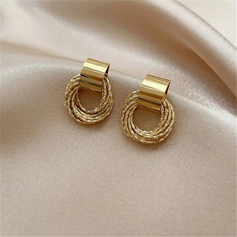 Lightweight Fashion Earrings Set - Perfect for Outdoor Travel and Parties