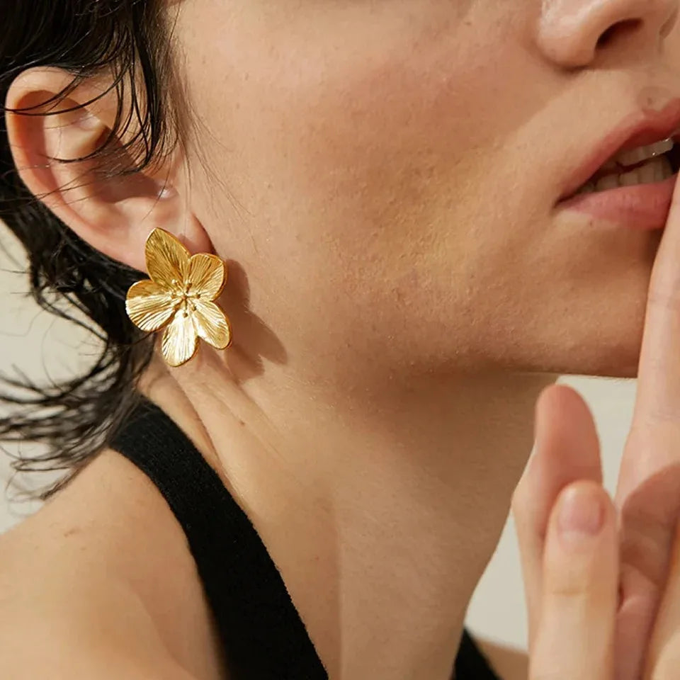 Vintage Flower Shape Earrings - 18K Gold Plated Jewelry Gifts for Women