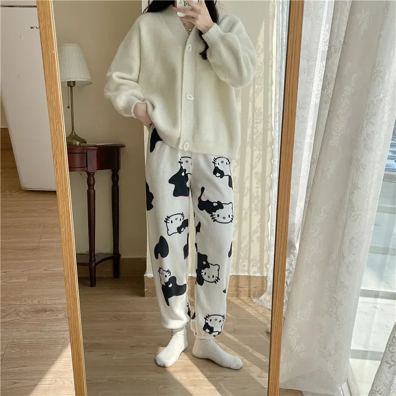 Cute and Comfy Hello Kitty Pajamas - Ideal for Cozy Nights at Home