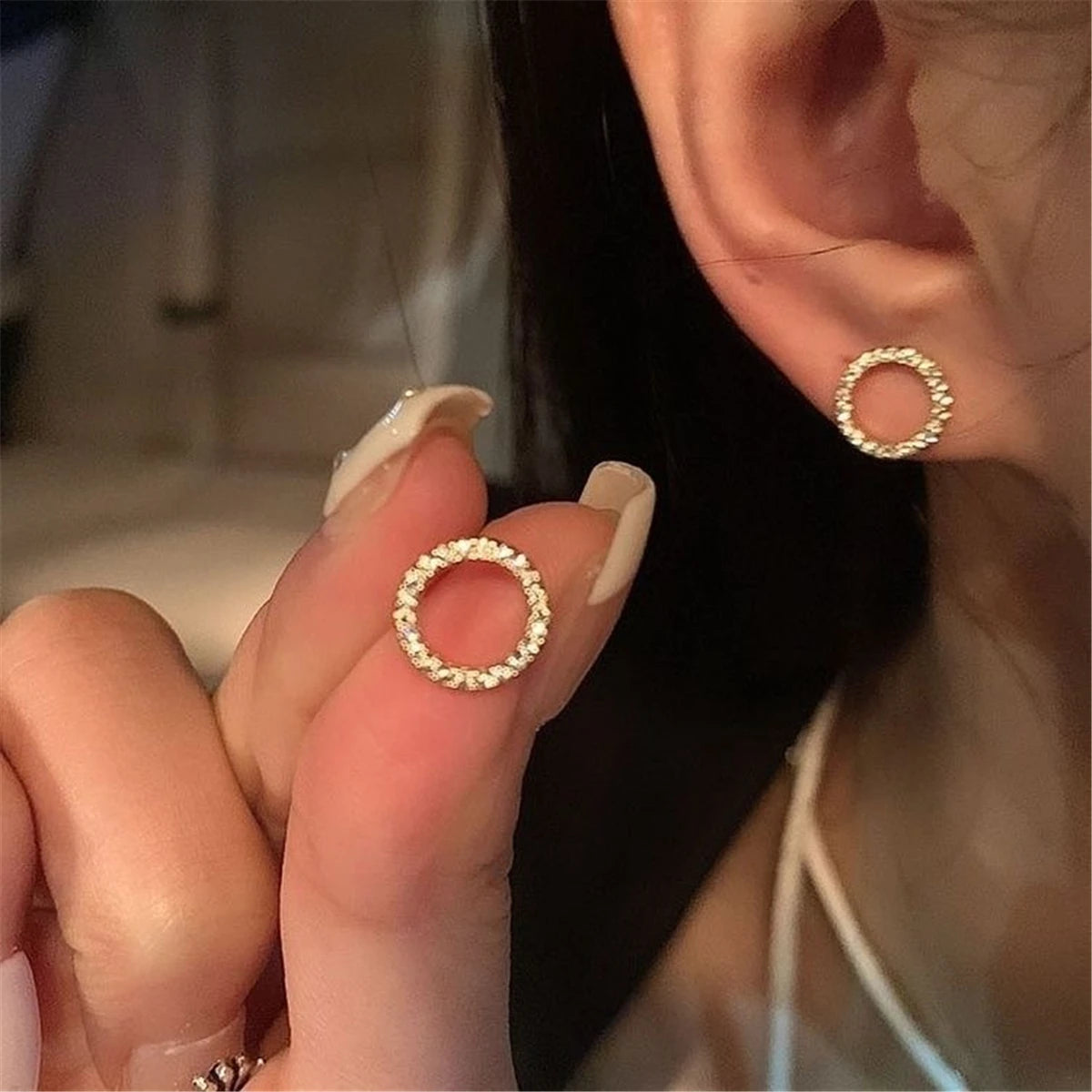 Simple Gold Crystal Stud Earrings - Elegant Fashion Jewelry for Women