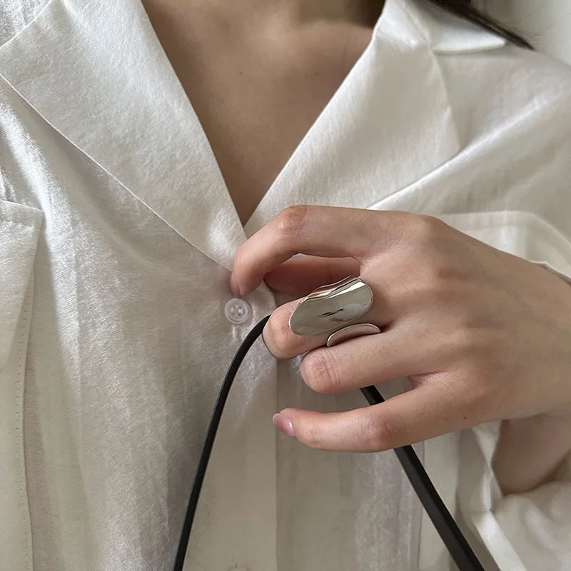 Couples' Minimalist Silver Rings - Smooth Pattern Geometric Design